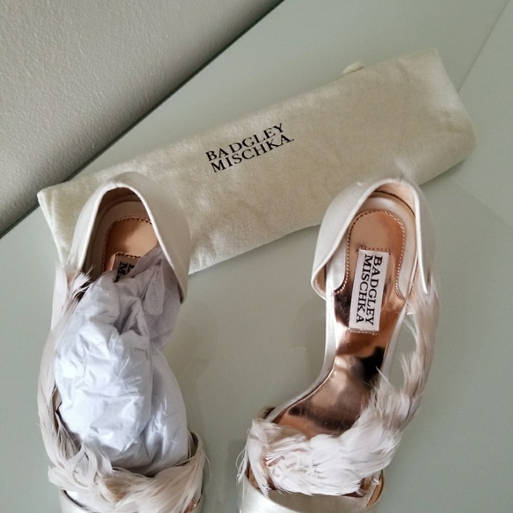 Badgley Mischka sandals - Picture 3 of 5